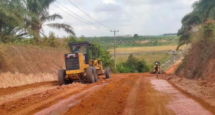 Dugaan pengaturan lelang yang saat ini kasusnya sedang ditangani oleh Kejaksaan Negeri ( Kejari ) Kota Bandung buat tingkat kepercayaan