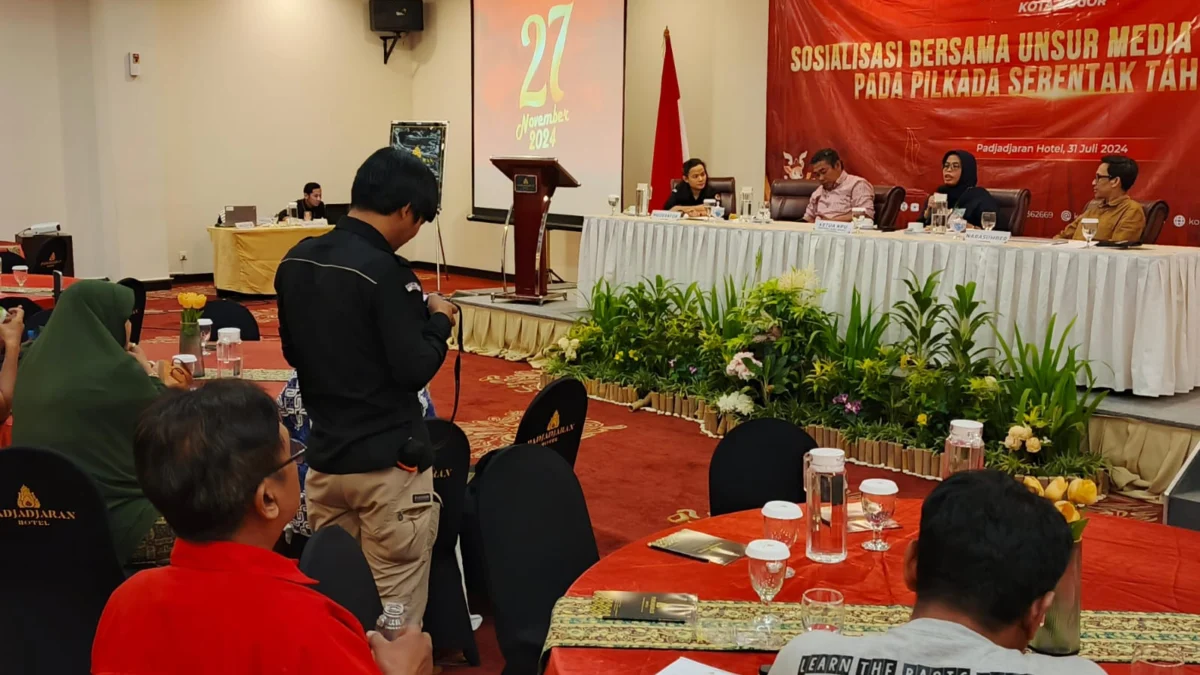 KPU Kota Bogor saat menggelar diskusi bersama insan pers se-Kota Bogor. (Yudha Prananda / Jabar Ekspres)