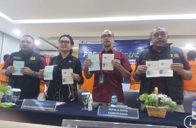 Kantor Imigrasi Kelas I Non TPI Tangerang amankan 10 WNA yang buat resah di PIK 2