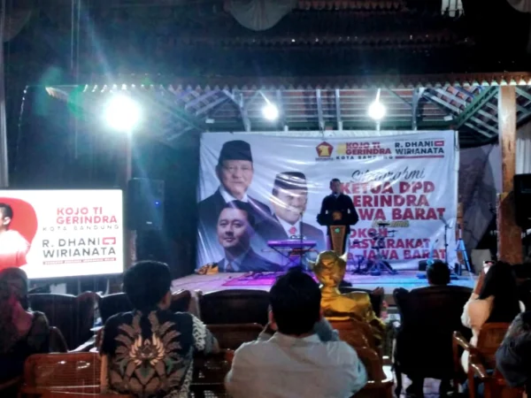 Ketua Gerindra Jabar Taufik Hidayat Kenalkan Dhani jadi Calon Wali Kota Bandung.