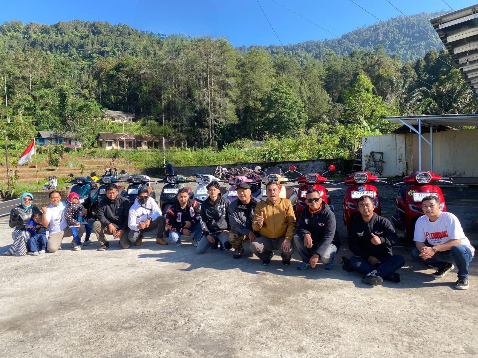 Komunitas Stylo Club Bandung (SCB) gelar touring "Stylo Club Bandung Pura-pura Touring Part 1"