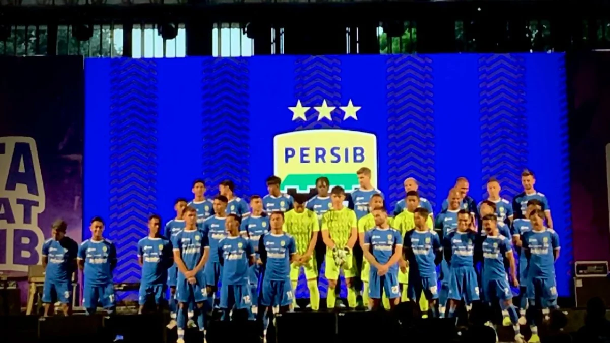 Foto illustrasi : Seluruh pemain diperkenalkan Persib guna mengarungi Liga 1 Musim Kompetisi 2024/2025 (Sadam Husen / JE)