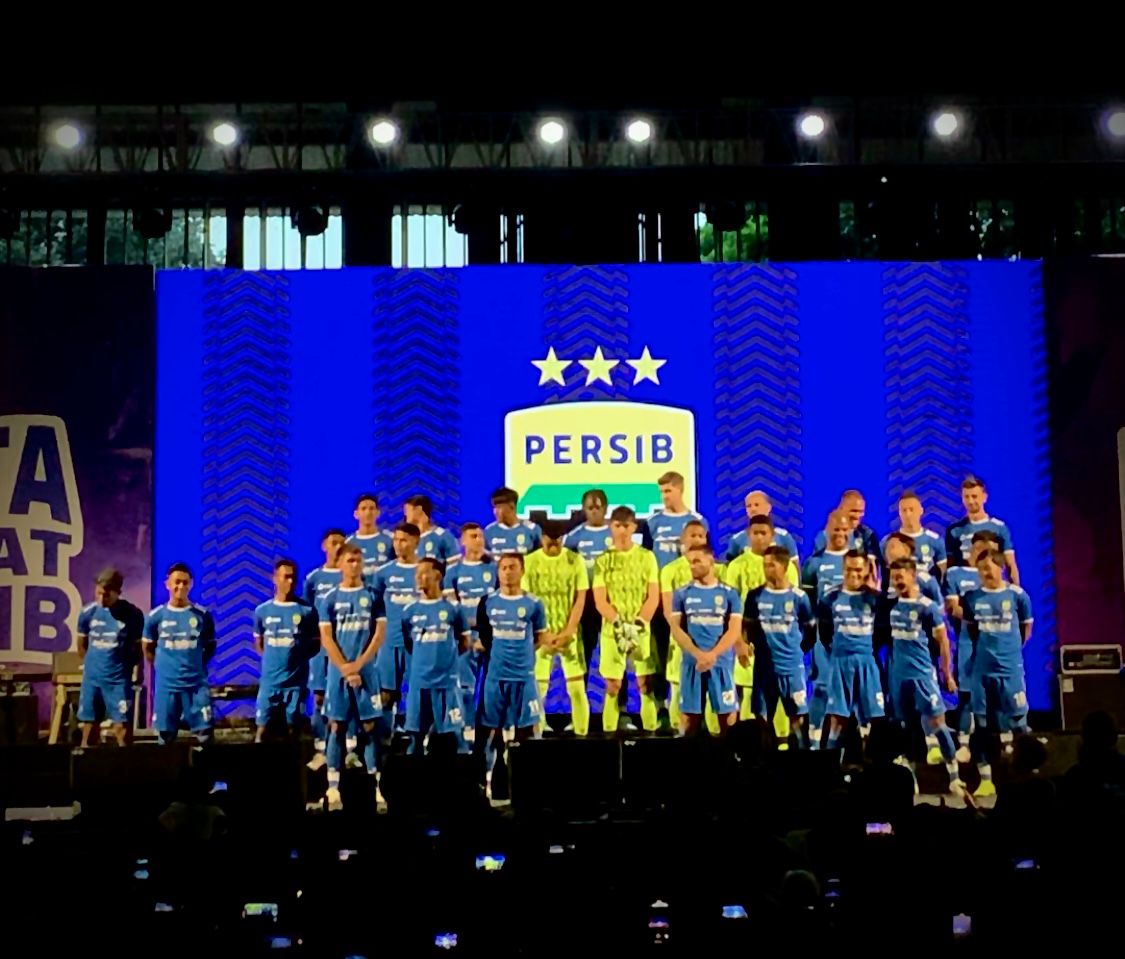 Foto illustrasi : Seluruh pemain diperkenalkan Persib guna mengarungi Liga 1 Musim Kompetisi 2024/2025 (Sadam Husen / JE)