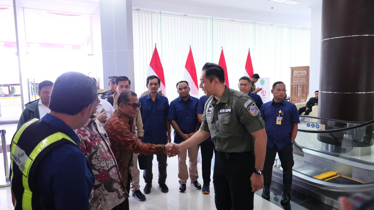 Tiba di Kaltim, Menteri AHY Akan Ikuti Sidang Kabinet Paripurna Pertama Bersama Presiden di IKN