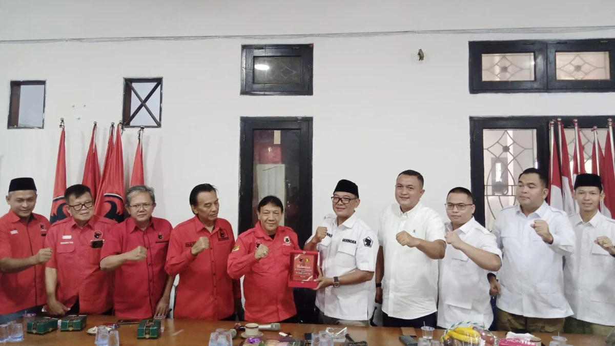 Pertemuan PDIP dan Gerindra beberapa waktu lalu. (Sandika Fadilah/Jabar Ekspres)