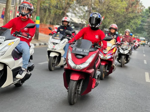 Semangat Kemerdekaan dan Solidaritas, Convoy Merdeka Honda PCX Gelar Beragam Aktivitas Penuh Makna