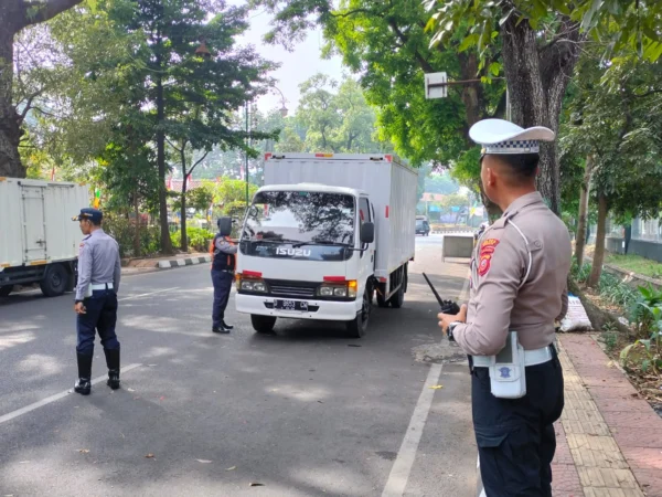 25 Kendaraan Angkutan Terjaring Operasi Gakum Dishub Cimahi