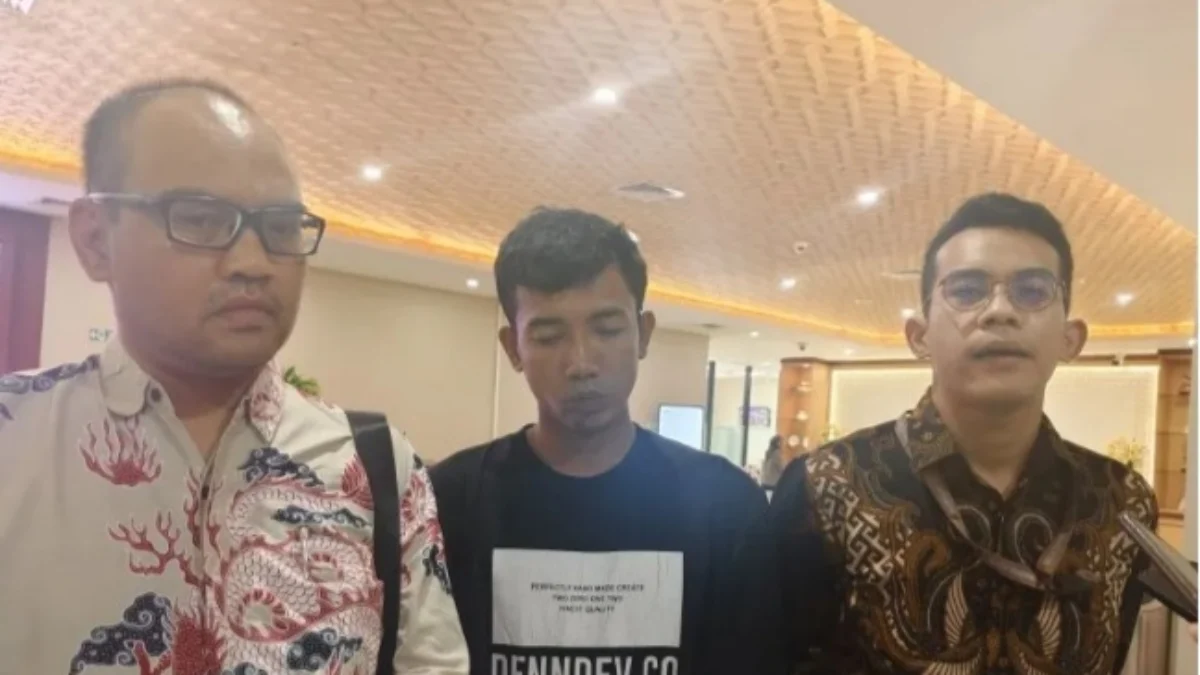 Seorang korban dugaan TPPO berinisial MS (tengah). (foto/ANTARA)