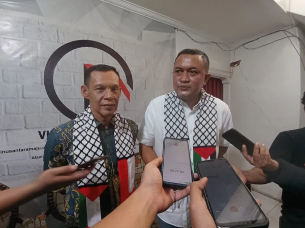 Jaro Ade dan Rudy Susmanto. Foto : Sandika Fadilah /Jabarekspres.com