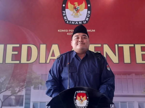 Doc. Ketua KPU Kota Cimahi, Anzhar Ishal Afryand Menyebut Hari Pertama Pendaftaran Bacalon Wali Kota dan Wakil Wali Kota Cimahi Belum Ada yang Daftar (mong)