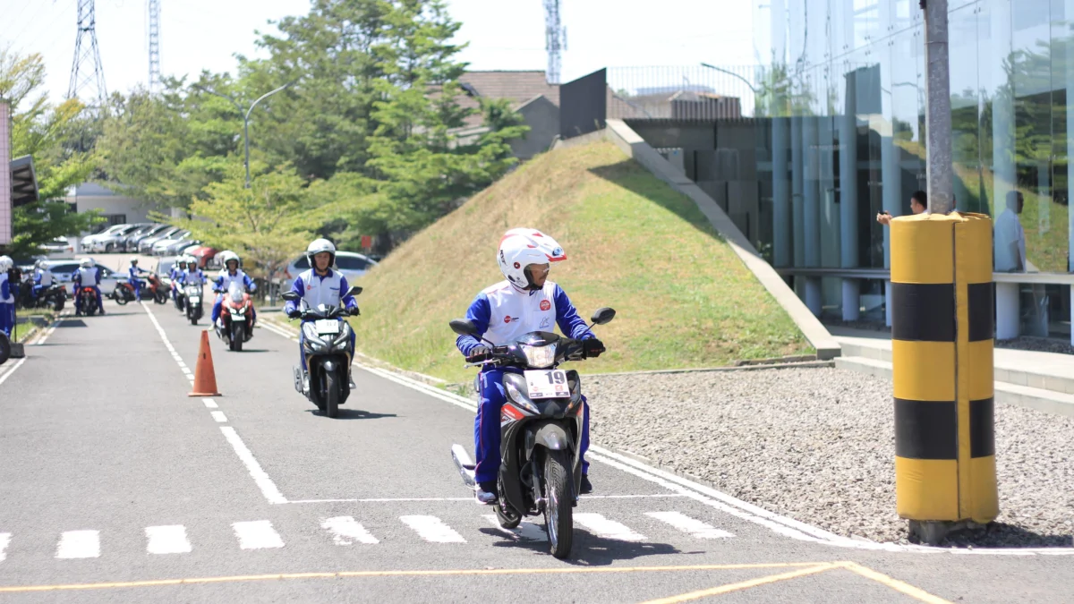 Pentingnya Persiapan dan Perlengkapan Berkendara bagi Pengendara Pemula untuk Keselamatan di Jalan Raya