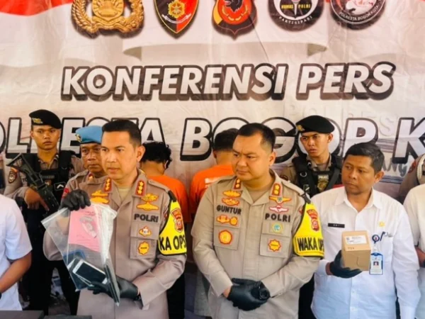 Polisi Tangkap Pelaku Pencurian Data NIK untuk Aktivasi Ribuan Kartu SIM di Bogor