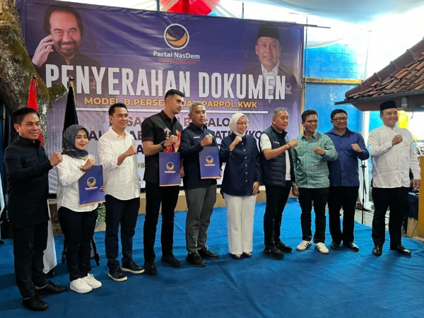 Farhan-Erwin Resmi Kantongi Surat Usungan atau B1KWK, Semakin Solid untuk Maju di Pilkada Serentak 2024