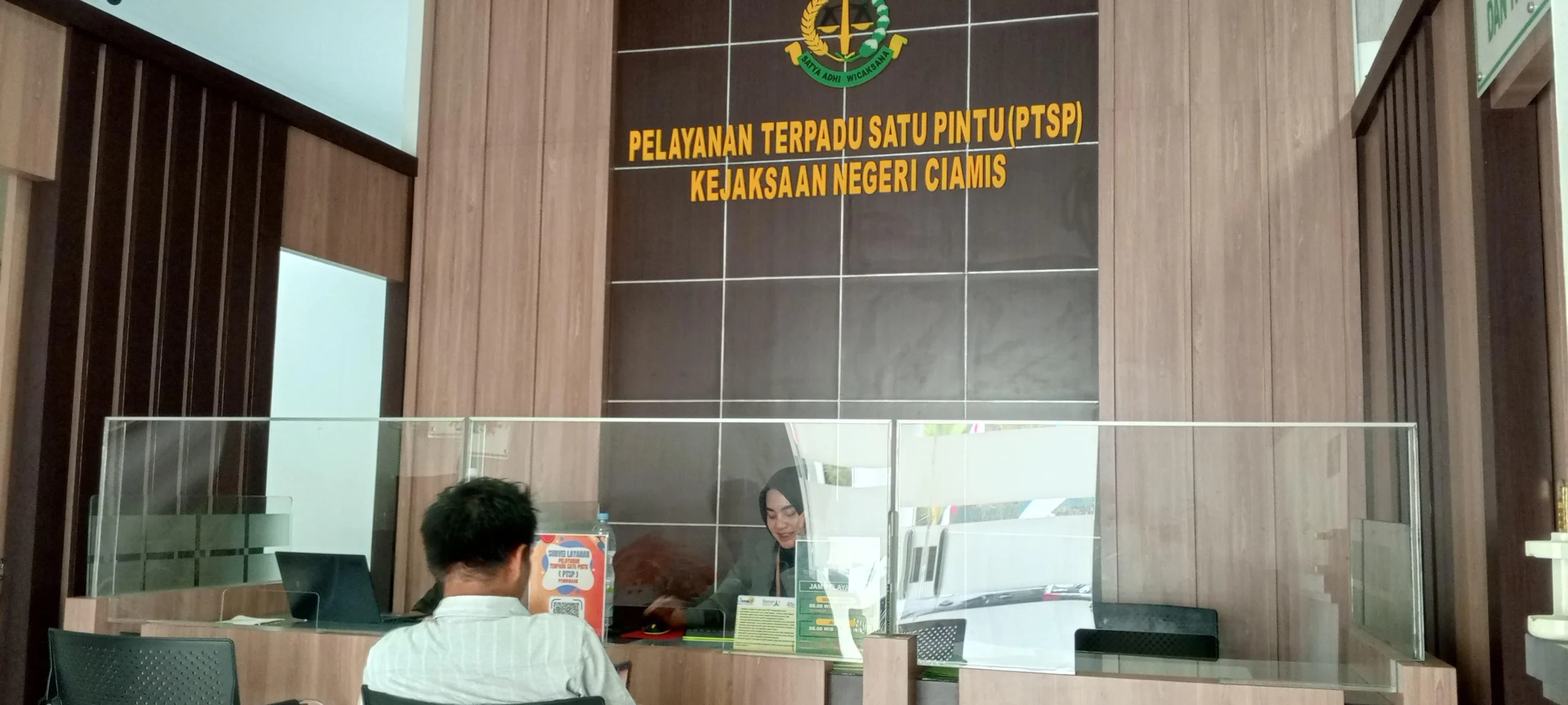 Ruang Pelayanan Terpadu Satu Pintu di Kejaksaan Negeri Ciamis, Senin 24 Agustus 2024. Dugaan korupsi di Desa Cikoneng sudah ditangani Kejaksaan, namun kasusnya nampak ditelan bumi. (Cecep Herdi/Jabar Ekspres)