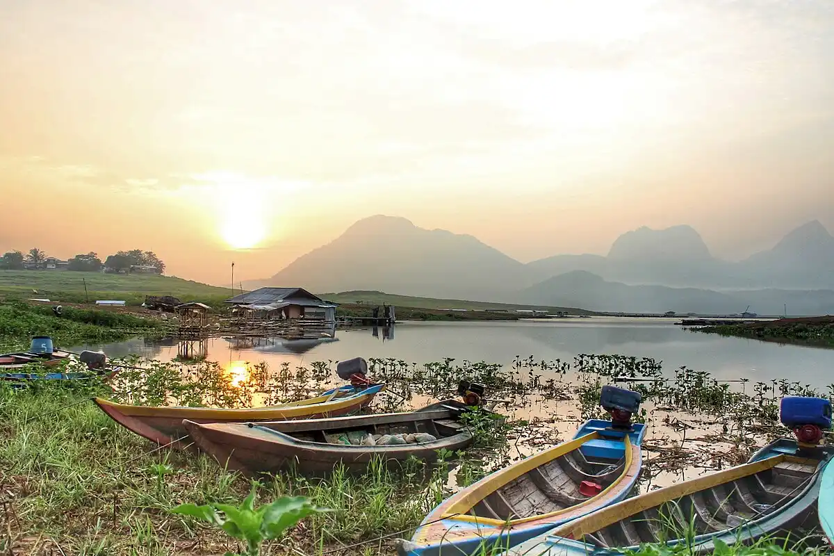 15 Objek Wisata Paling Eksostis di Jawa Barat Terbaru yang Wajib Dikunjungi