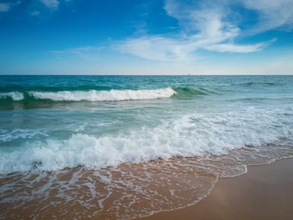 5 Pantai Terindah di Jawa Barat dengan Vibes Mirip Bali yang Wajib Dikunjungi