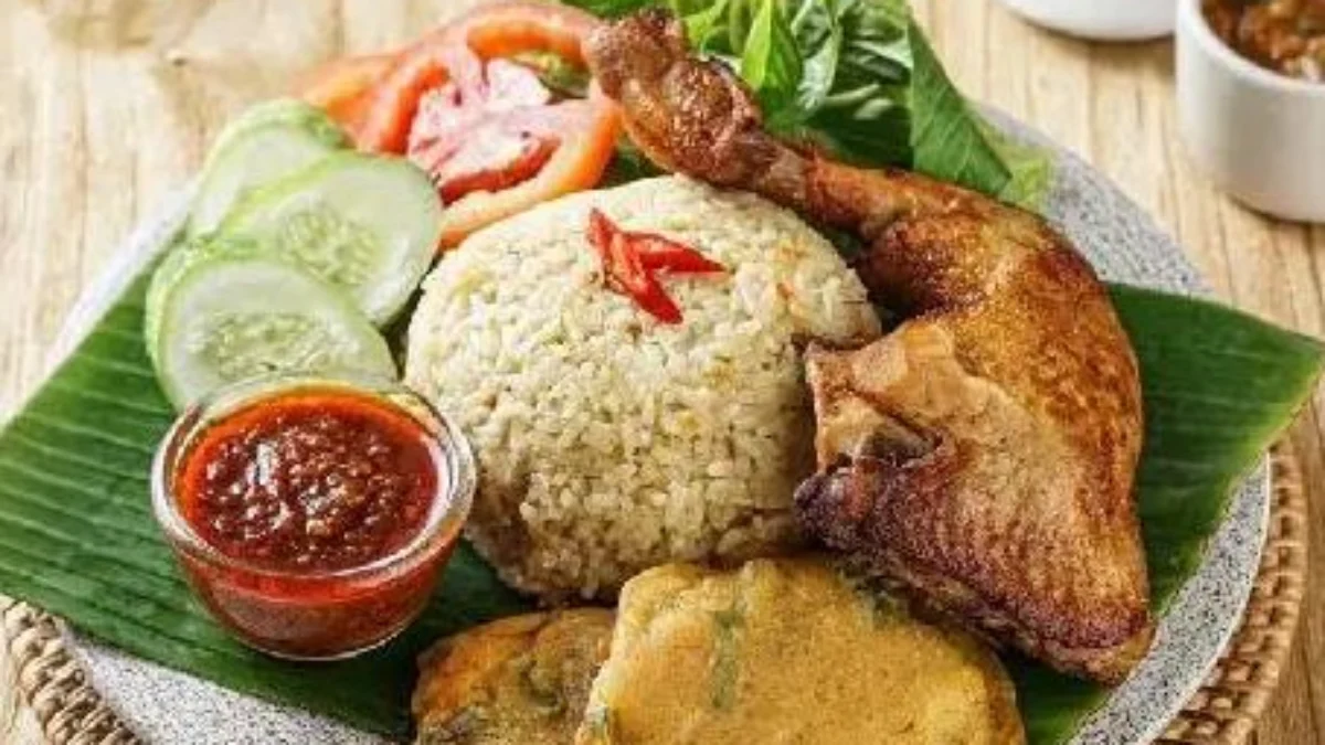 Menyelami Kelezatan Nasi Tutug Oncom: Kuliner Khas Tasikmalaya yang Wajib Dicoba!