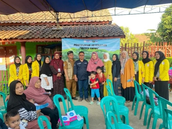 Mahasiswa KKN-PPM Tematik Kelompok 15 Universitas Bhakti Kencana Gelar Edukasi Stunting dalam Program ‘Geprek Emping’ di Desa Sagaracipta Ciparay Bandung