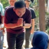 Calon Wali Kota Bogor, Dokter Rayendra saat menyapa warga di wilayah Tegal Gundil, Kota Bogor. (Foto: Istimewa)