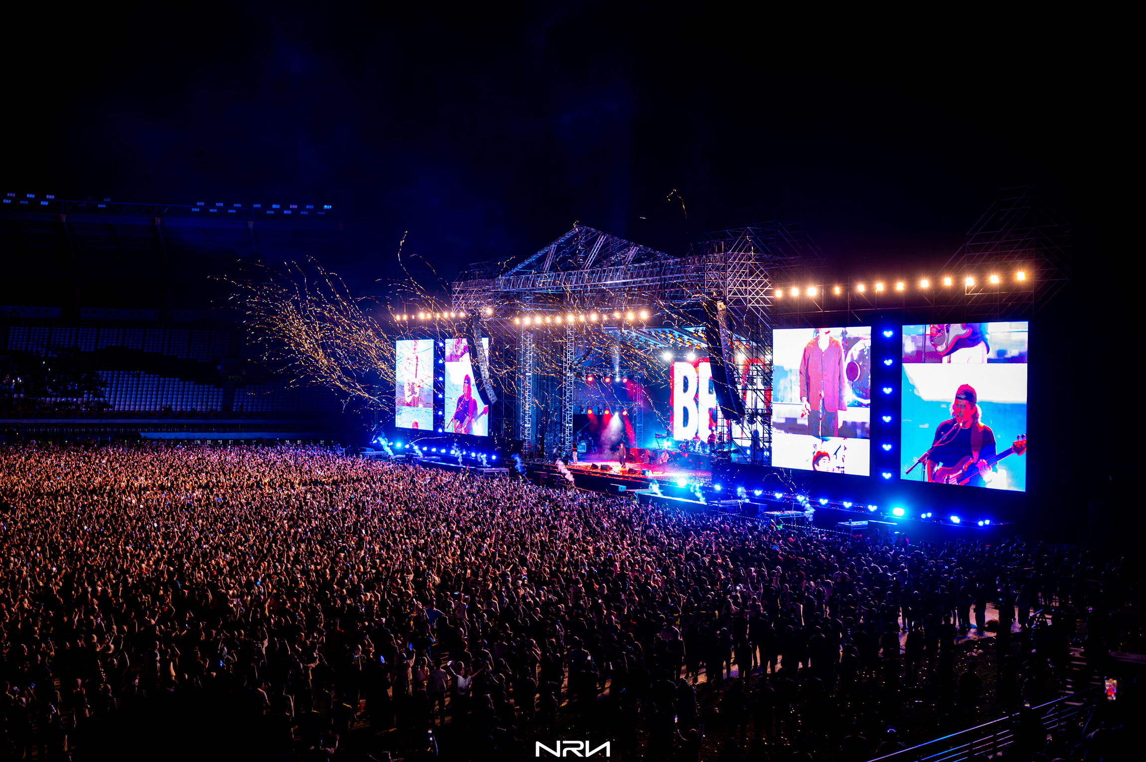 Sheila On 7 'Tunggu Aku Di' Bandung Sukses Digelar, 35 Ribu Sheila Gank Bernostalgia di Stadion Si Jalak Harupat Dengan 24 Lagu (DSC_1986-Enhanced-NR)