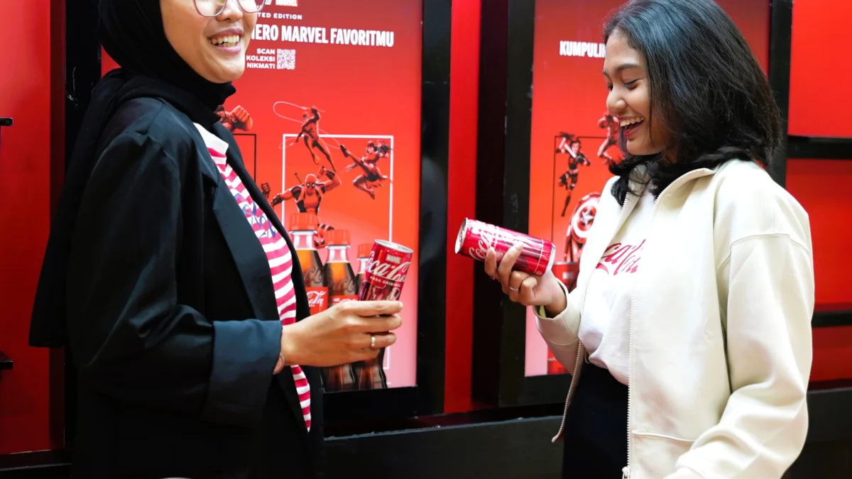 Coca-Cola dan Marvel kembali berkolaborasi untuk menghadirkan dunia Marvel dengan menawarkan pengalaman konsumen yang baru dan menarik melalui desain kemasan Coca-Cola eksklusif edisi terbatas.