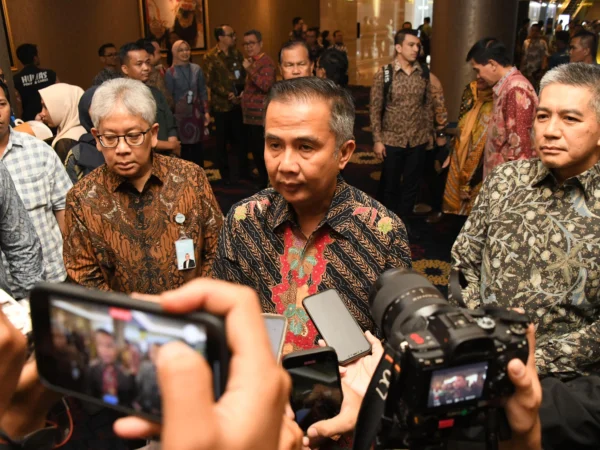 Bey Machmudin Lanjutkan Tugas sebagai Penjabat Gubernur Jawa Barat