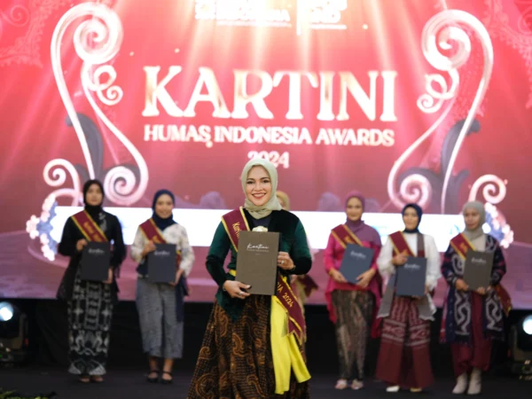 PLN Icon Plus Raih Penghargaan Kartini Humas Indonesia Atas Inovasi dan Dedikasi Bagi Masyarakat dan Industri