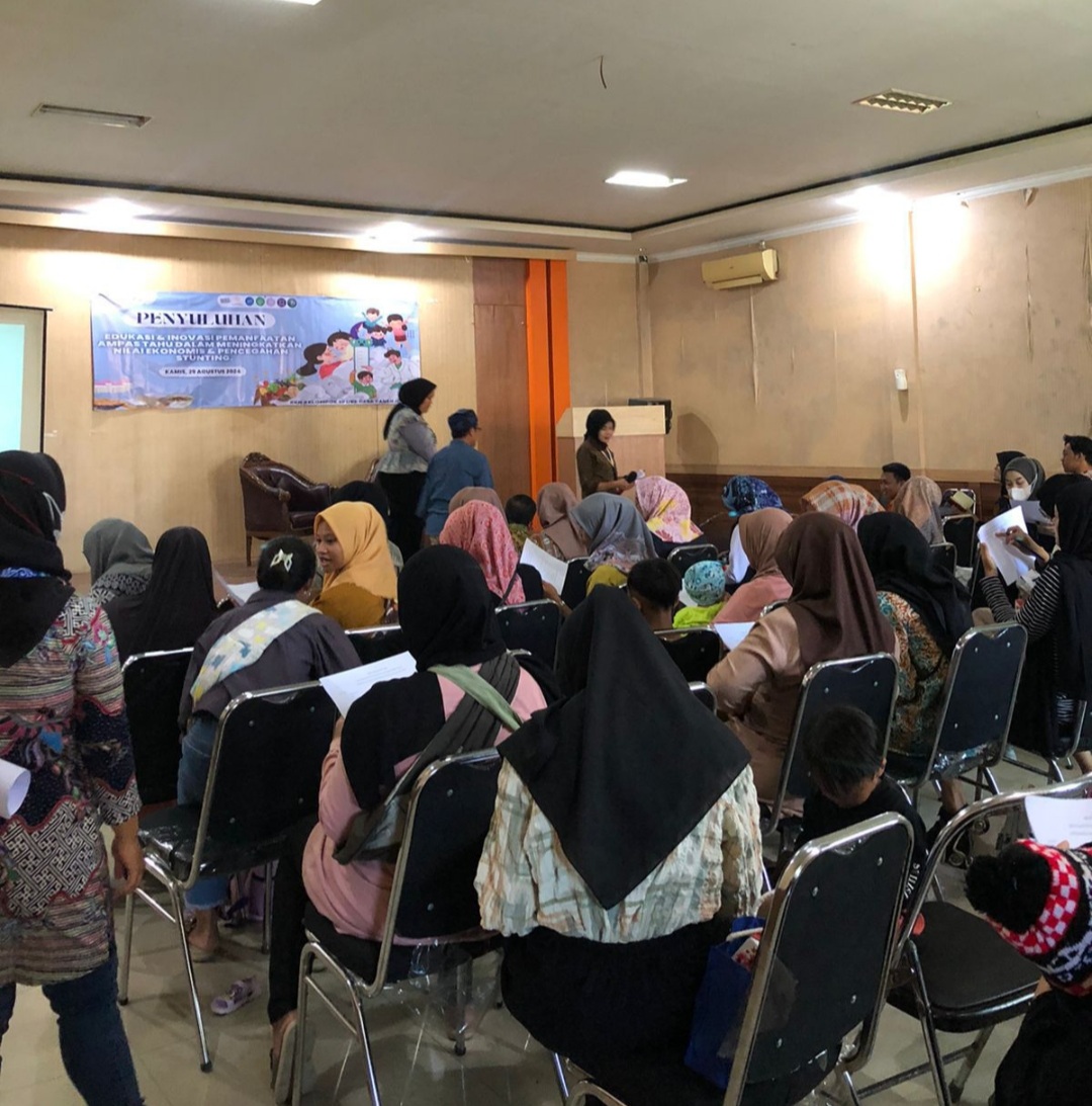 Acara Penyuluhan Pencegahan Stunting (Foto: Mahasiswa KKN Universitas Bhakti Kencana Kelompok 10)