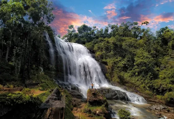 Surga Tersembunyi! 6 Curug Terindah di Jawa Barat untuk Liburan Healing