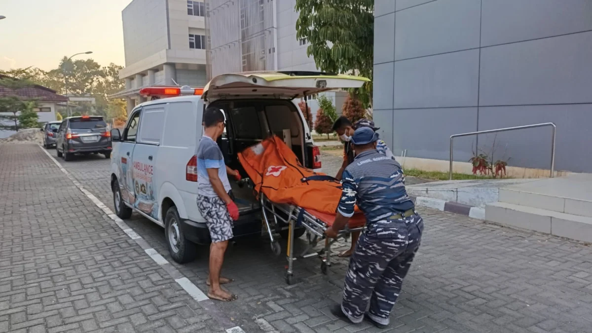 Remaja yang terseret arus Pantai Barat Pangandaran ditemukan telah meninggal dunia. (Kantor SAR Bandung for Jabar Ekspres)