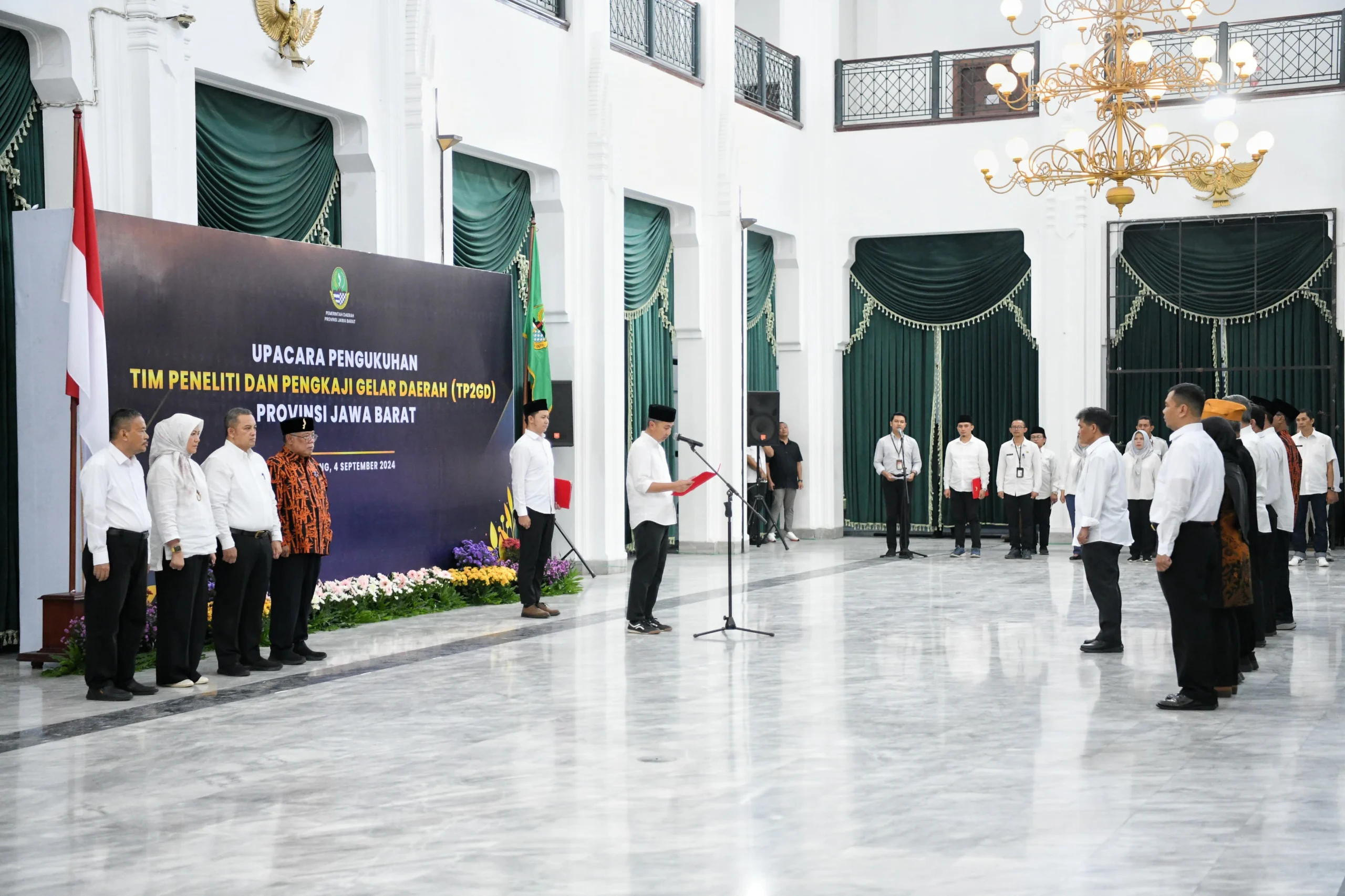 Bey Machmudin Ingin Lebih Banyak Tokoh Jabar Jadi Pahlawan Nasional, TP2GD Provinsi Jabar Dikukuhkan