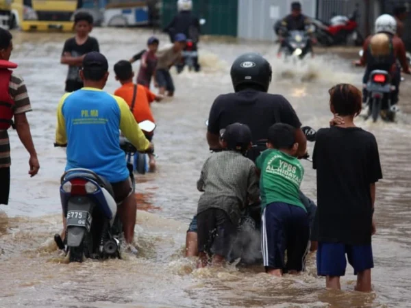 Ist. Banjir yang diakibatkan oleh hujan dengan Intensitas tinggi. Dok. Jabar Ekspres.