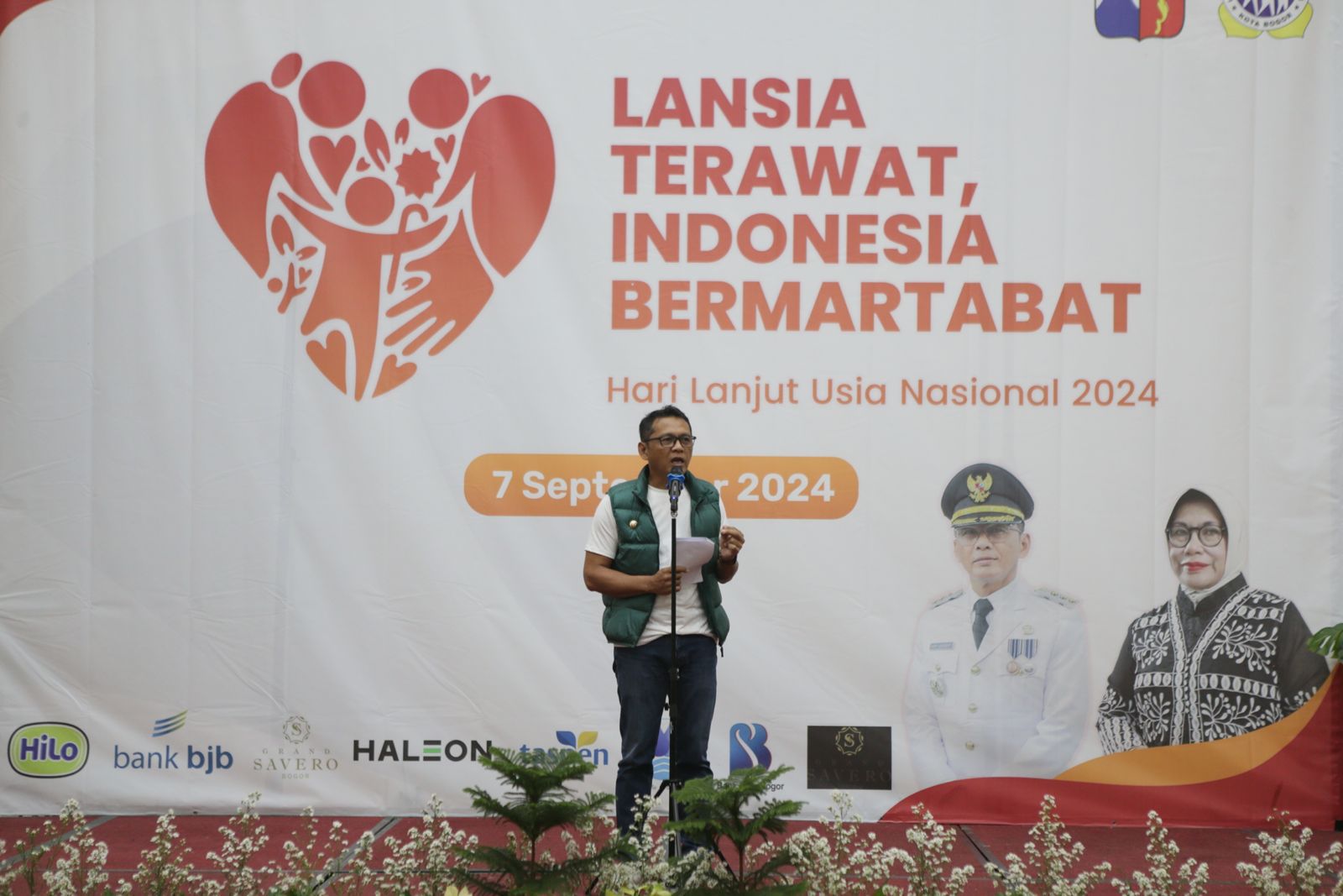 Pj Wali Kota Bogor, Hery Antasari saat membuka kegiatan Hati Lanjut Usia Nasional 2024. (Foto: Diskominfo Kota Bogor)