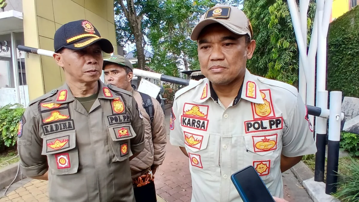 Doc. Kabid Tantibum Satpol PP Kota Cimahi, Karsa Huda Tegaskan Pengawasan Ketat Pemasangan APK Jelang Pilkada (mong)