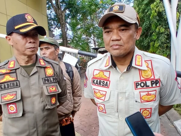 Doc. Kabid Tantibum Satpol PP Kota Cimahi, Karsa Huda Tegaskan Pengawasan Ketat Pemasangan APK Jelang Pilkada (mong)