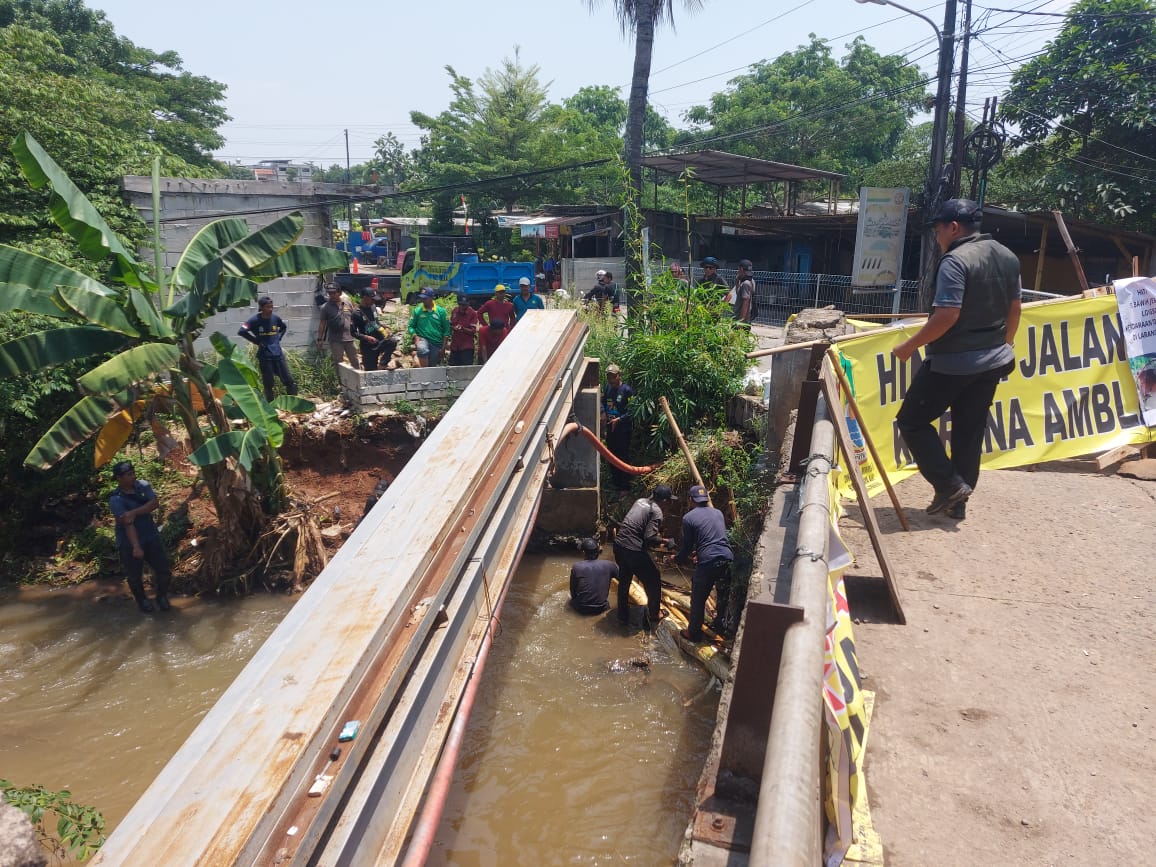 Longsor Kali Cakung /Istimewa