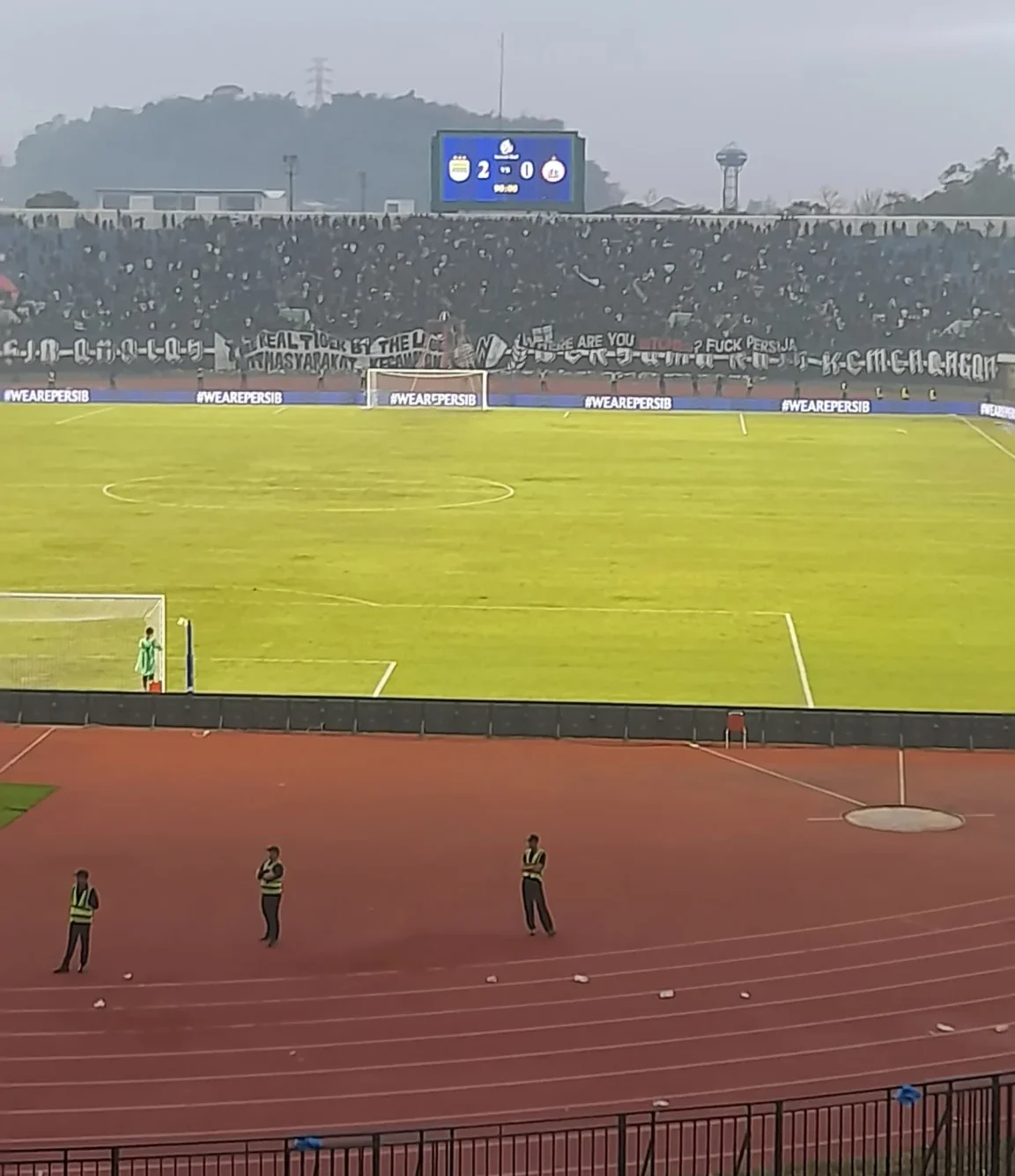 Tampak steward sedang berjaga di pertandingan Persib vs Persija/H Priyadi/Jabar Ekspres