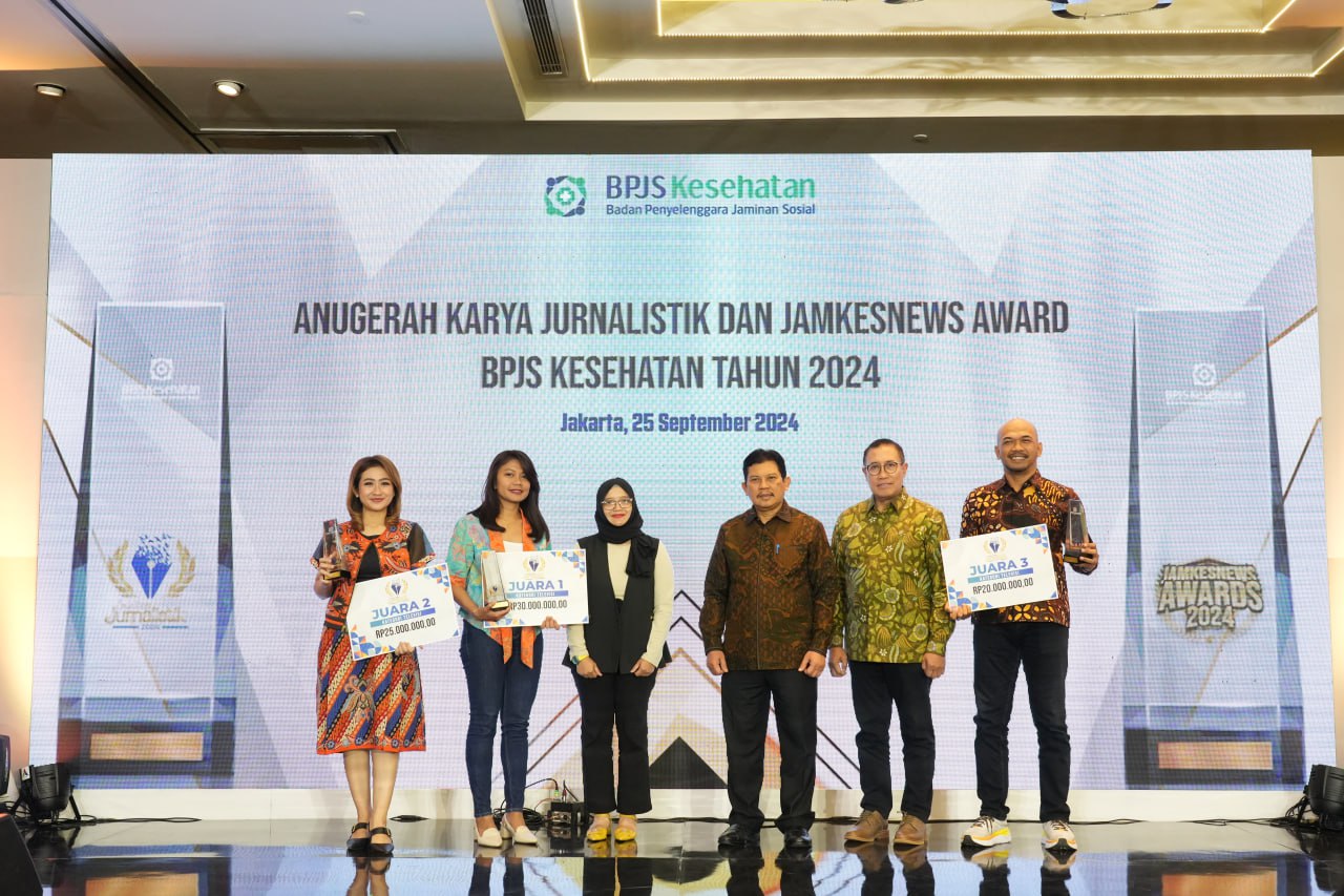 BPJS Kesehatan memberikan penghargaan kepada awak media dalam anugerah penghargaan istimewa bagi jurnalis dan media massa di Jakarta, Rabu 25 September 2024. (Istimewa)