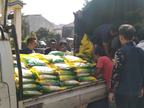 Pemkot Cimahi Distribusikan 37 Ton Beras SPHP ke Setiap Kelurahan (Mong/Jabar Ekspres)