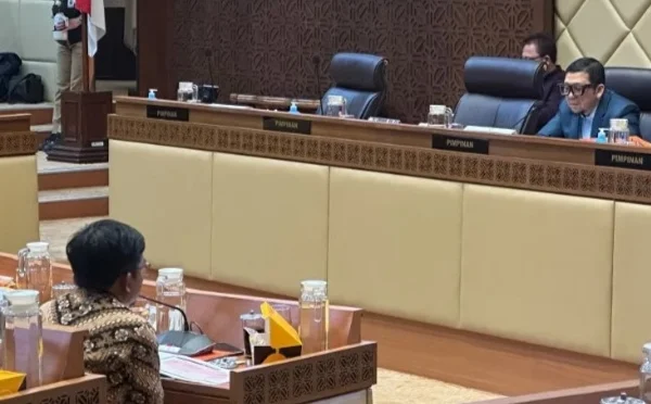 Ketua Komisi II DPR RI Ahmad Doli Kurnia Tandjung (kanan). (foto/ANTARA)