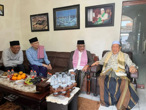 Calon Gubernur Jawa Barat nomor urut 3, Ahmad Syaikhu mendapatkan doa dan dukungan dari tokoh ulama di Kabupaten Cianjur agar menang dalam Pemilihan Gubernur (Pilgub) Jabar 2024.