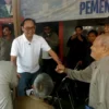 Calon Wali Kota Bandung Nomor Urut 1 Dandan Riza Wardana saat bersama Relawan Badar Well Asik Bandung Timur, Minggu (29/9)