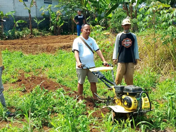 Petani di Bogor/Foto : Sandika Fadilah /Jabarekspres.com