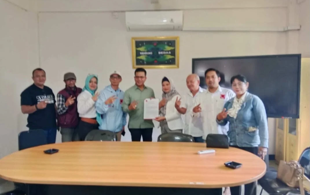 Pasangan Calon Bupati dan Wakil Bupati Nomor Urut 2, Dadang Supriatna dan Ali Syakieb, mendapat dukungan kuat dari Pro Jokowi Kabupaten Bandung