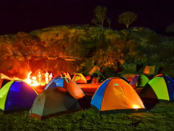 6 Tempat Camping Terbaik di Jawa Barat dengan Suasana Alam yang Sangat Indah