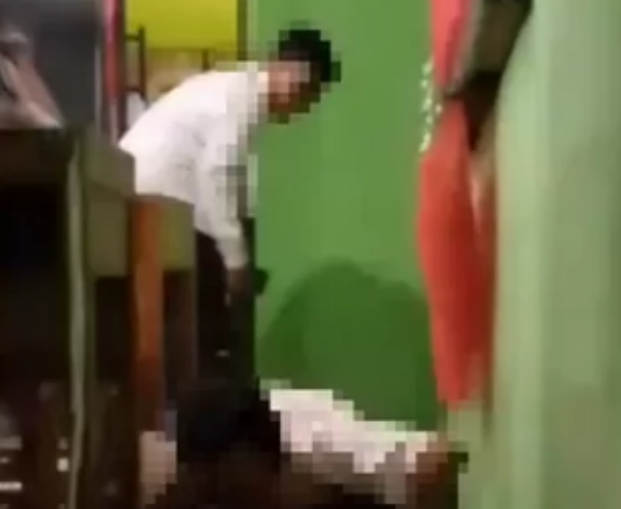 Video Syur Pelajar SMP di Demak Viral, Linknya Dicari Netizen!