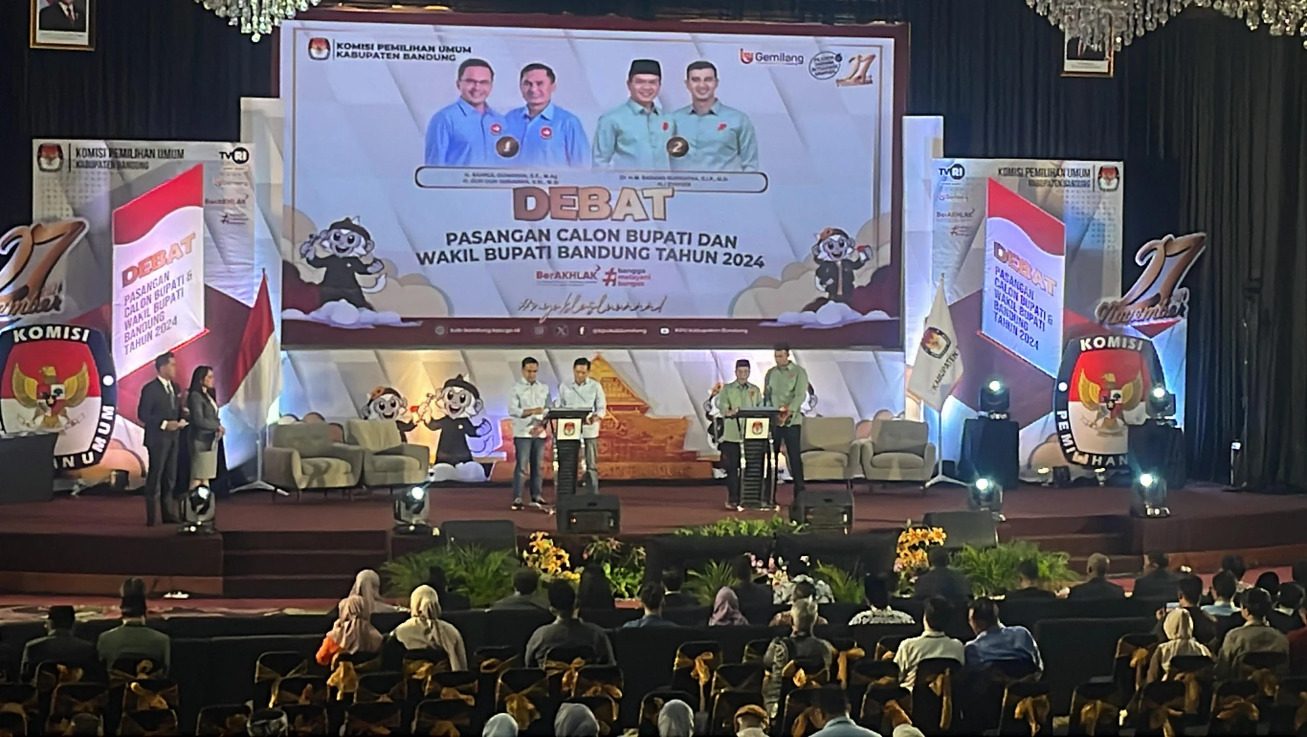 Debat Pertama, Ini Visi Misi 2 Paslon Bupati Bandung