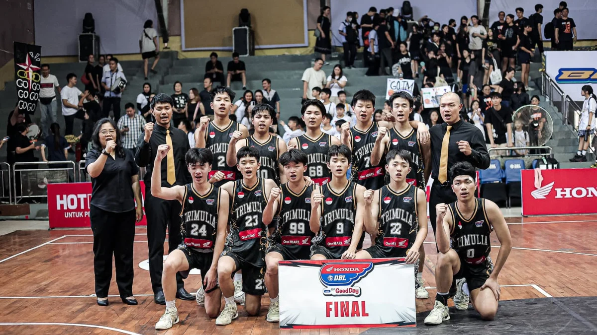 Potret tim putra SMA Trimulia Bandung dalam Honda DBL with Kopi Good Day 2024 West Java Championship