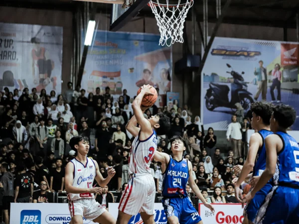 Tim Putra SMAN 2 Bandung (Charets) di kompetisi Honda DBL with Kopi Good Day 2024 West Java-East raih kemenangan atas SMA Kalam Kudus Bandung