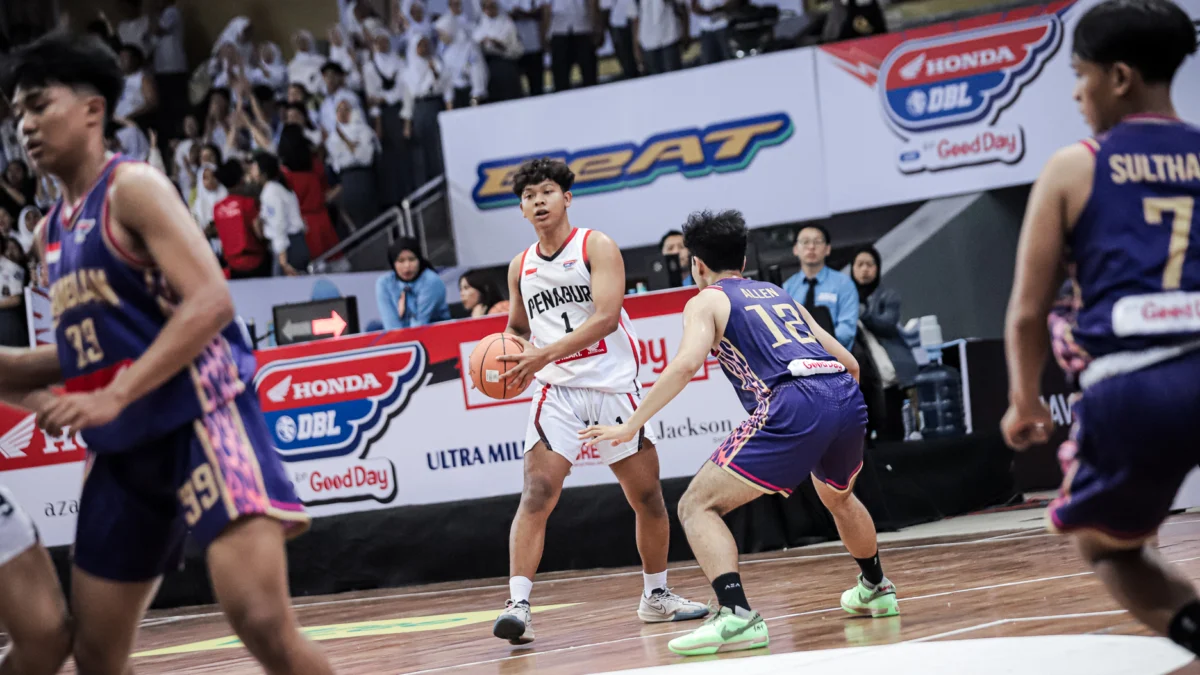 Juara bertahan sektor putra Honda DBL with Kopi Good Day 2024 West Java-East, SMA Penabur Cirebon